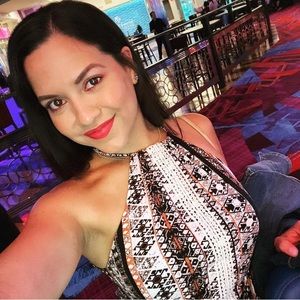 Meet your Posher, Vanessa